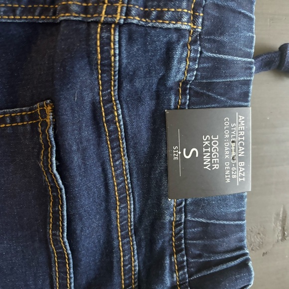 Jeans Bundle - Picture 4 of 7